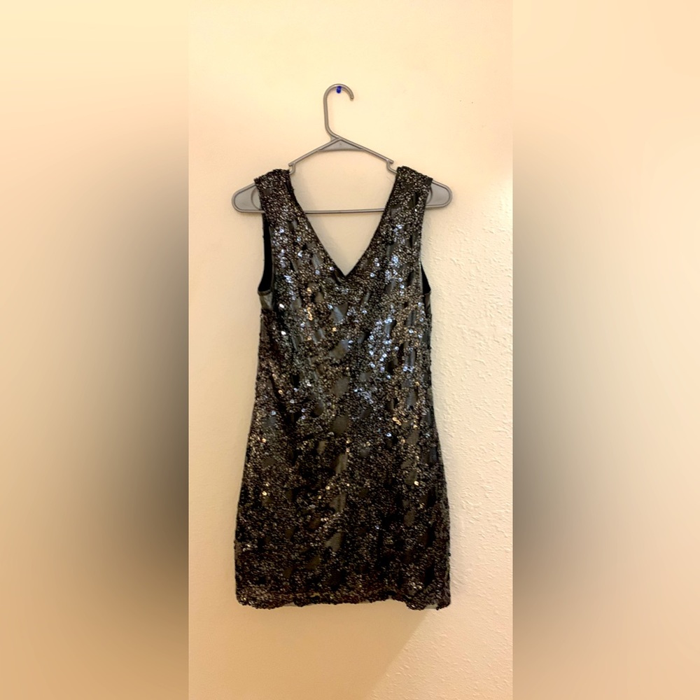 EXPRESS SEQUIN BLACK DRESS-SIZE:SMALL/MEDIUM-NEW!